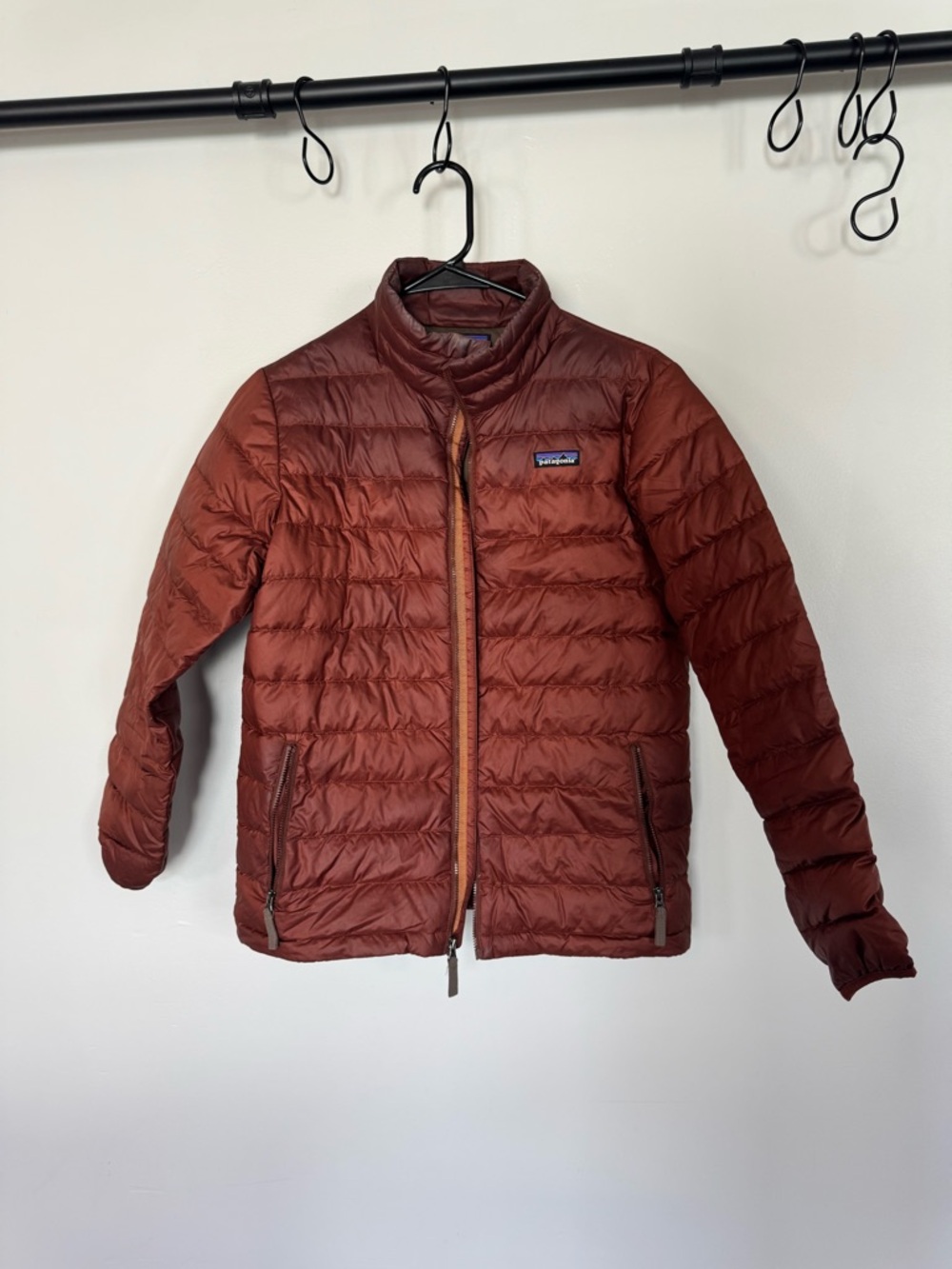 Patagonia Men's Brick Red Lightweight Down Puffer Jacket